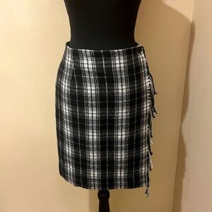 Cambridge Country Wool Black Watch Plaid True-Wrap Skirt w/ Fringe, size 12